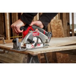 Sierra Circular inalámbrica Milwaukee M12 FUEL 5 3/8"  2521-20 - Solo herramienta